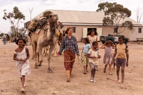 Кадр из фильма Тропы