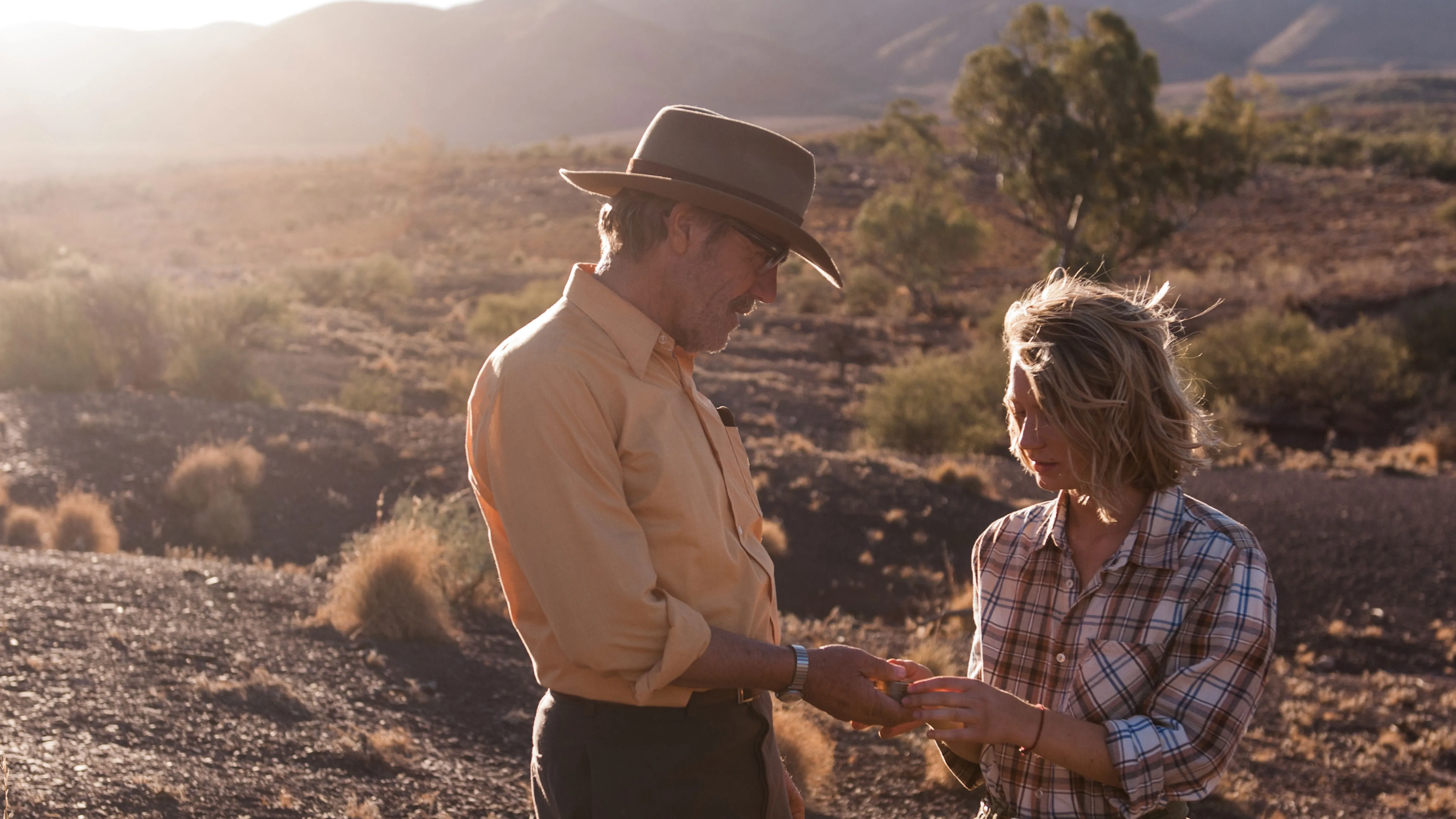 Кадр из фильма Тропы