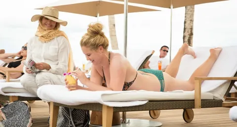 Кадр из фильма Дочь и мать её