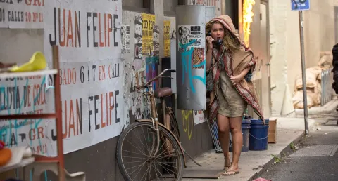 Кадр из фильма Дочь и мать её