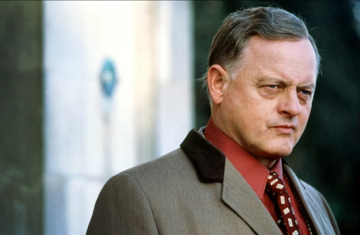 Кадр из фильма Четверо похорон и одна свадьба