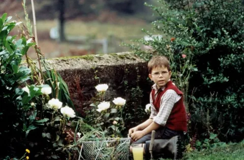 Кадр из фильма Четверо похорон и одна свадьба