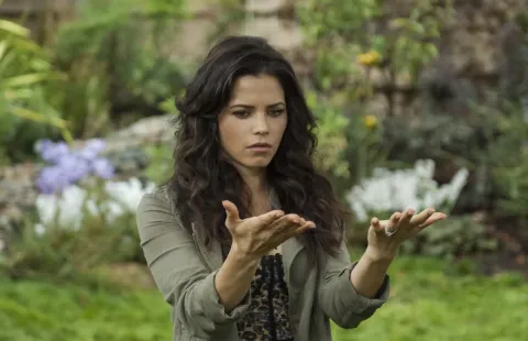 Кадр из фильма Ведьмы Ист-Энда