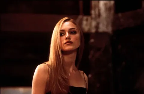 Кадр из фильма Яма