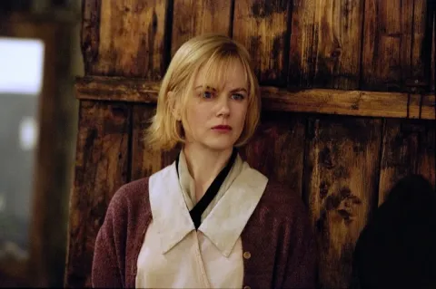 Кадр из фильма Догвилль