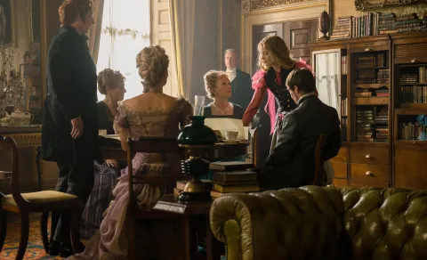 Кадр из фильма Алиса в Зазеркалье