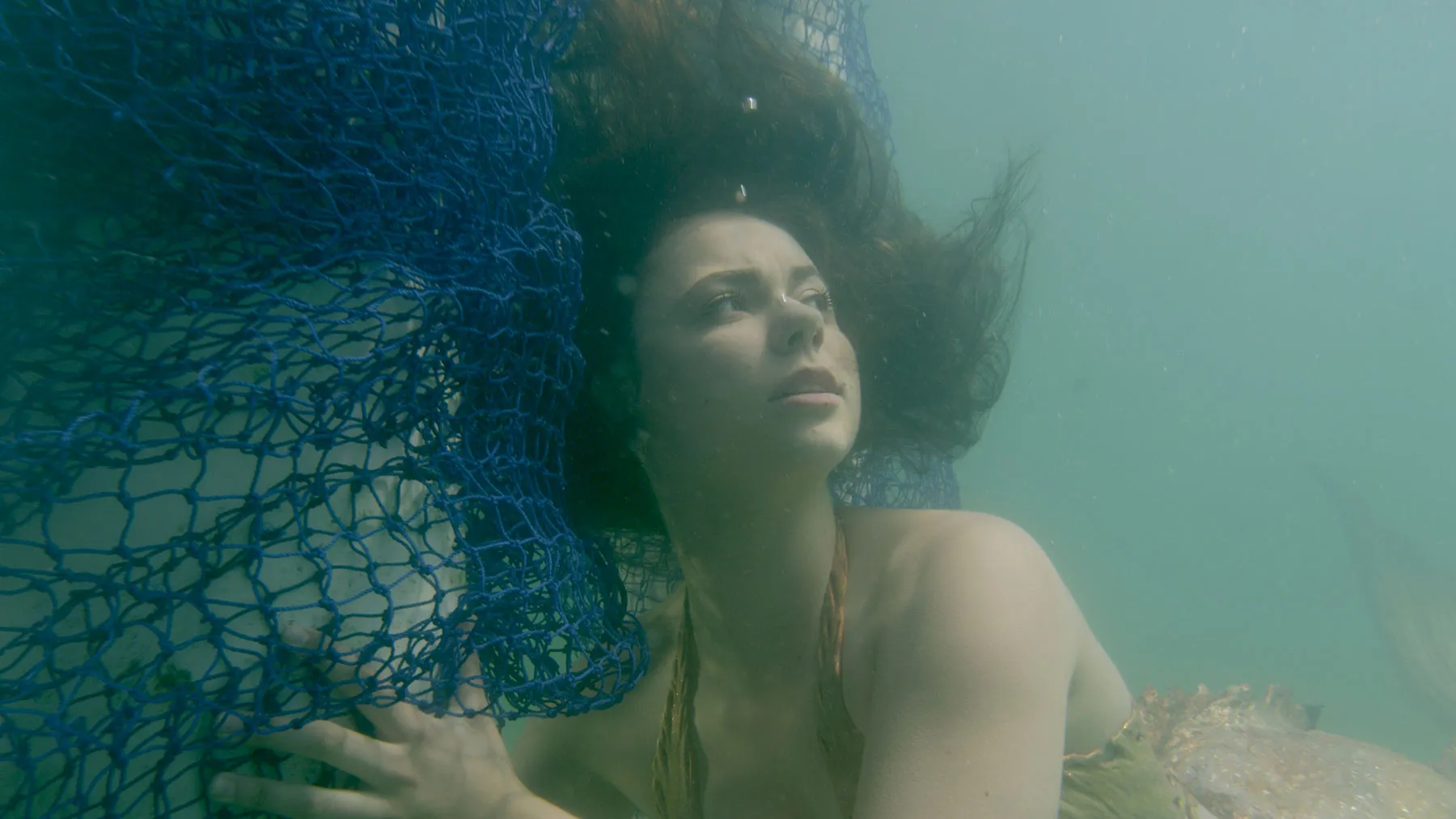 Кадр из фильма Тайны острова Мако