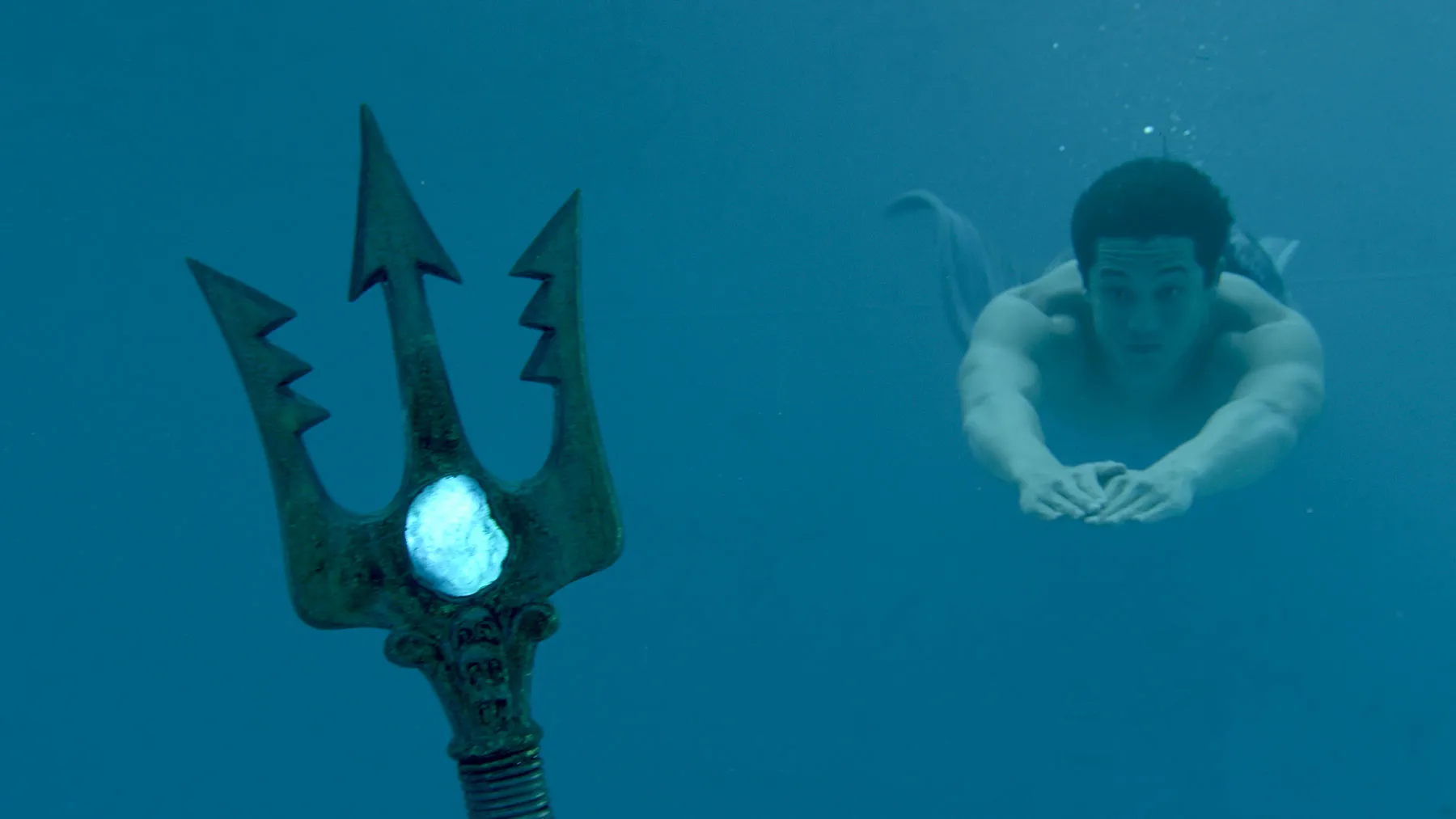 Кадр из фильма Тайны острова Мако