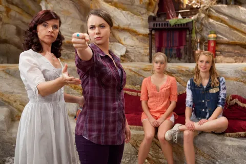 Кадр из фильма Тайны острова Мако