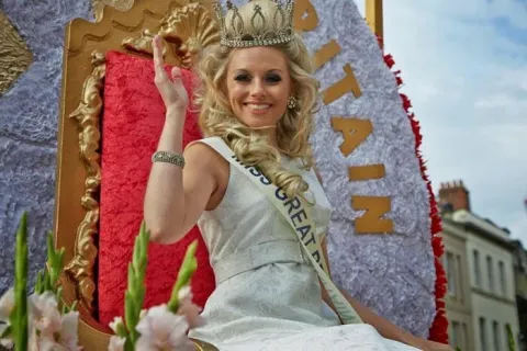 Кадр из фильма Молодой Морс