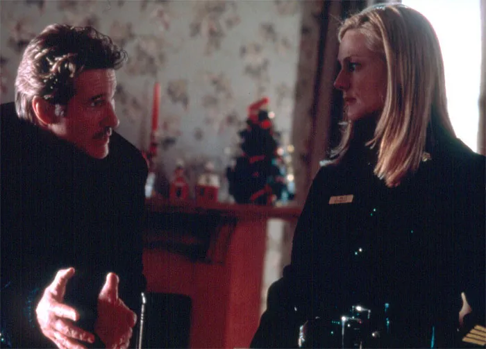 Кадр из фильма Человек-мотылек