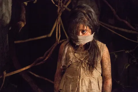 Кадр из фильма Из темноты