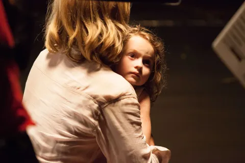 Кадр из фильма Из темноты