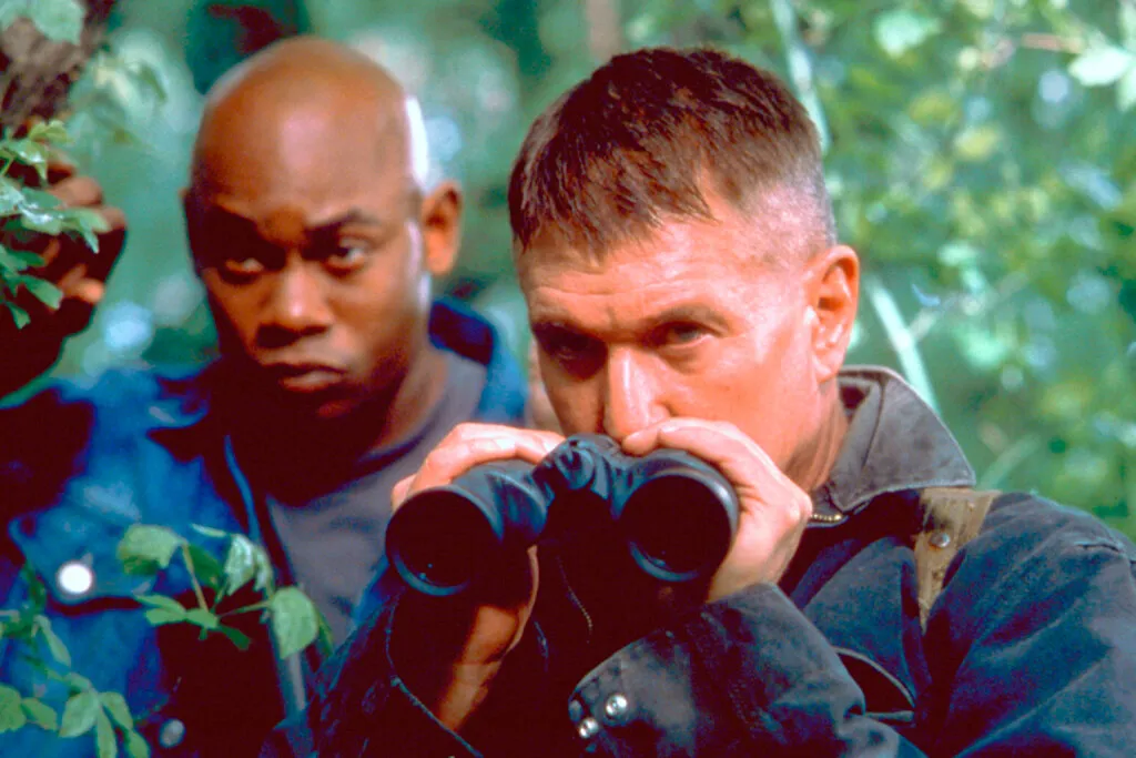 Кадр из фильма Снайпер 2