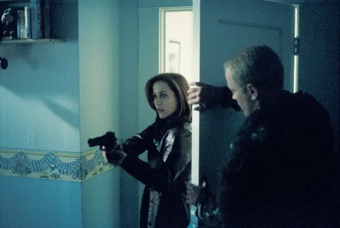 Кадр из фильма Секретные материалы