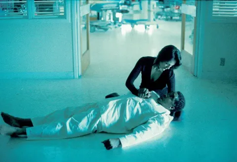 Кадр из фильма Секретные материалы