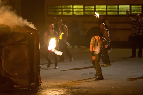 Кадр из фильма Судная ночь 2