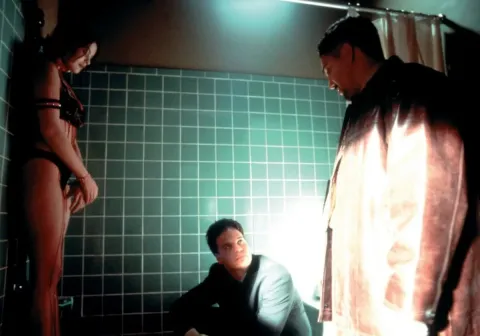 Кадр из фильма Восставший из ада 5: Преисподняя