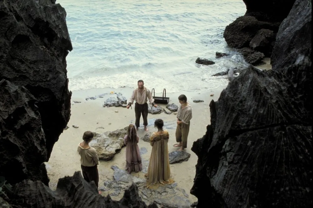 Кадр из фильма Остров надежды