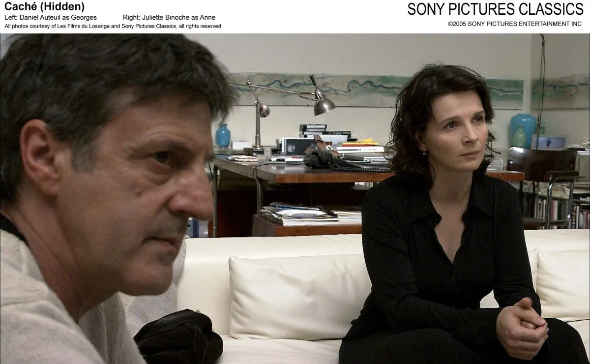 Кадр из фильма Скрытое