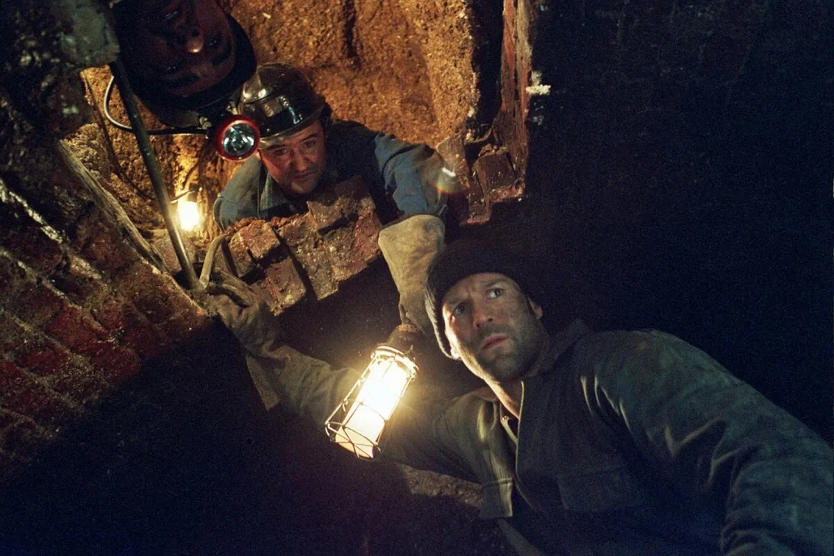 Кадр из фильма Ограбление на Бейкер-Стрит