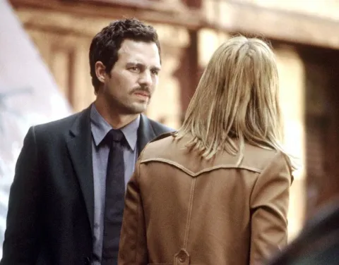 Кадр из фильма Темная сторона страсти