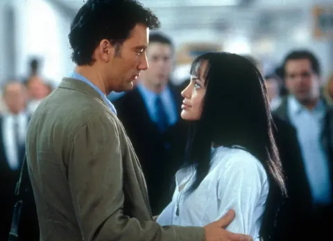 Кадр из фильма За гранью