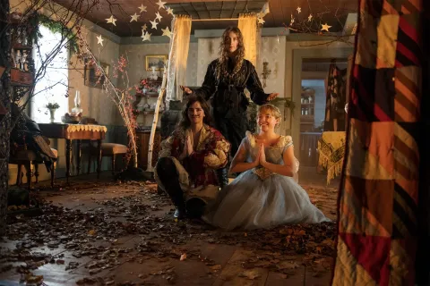 Кадр из фильма Маленькие женщины