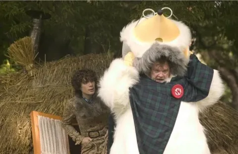 Кадр из фильма Завтрак на Плутоне