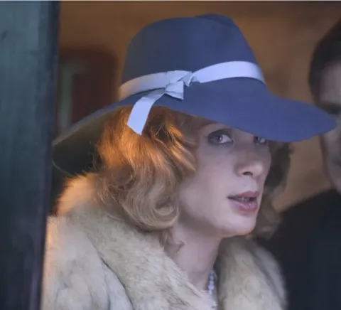 Кадр из фильма Завтрак на Плутоне