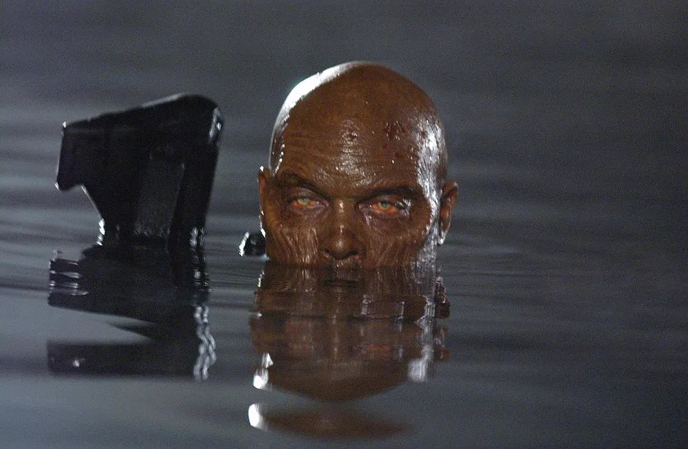 Кадр из фильма Земля мертвых