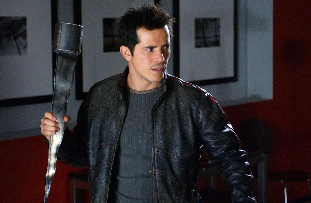 Кадр из фильма Земля мертвых