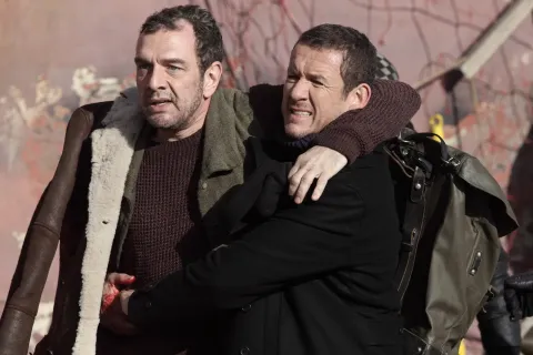 Кадр из фильма Любовь от всех болезней