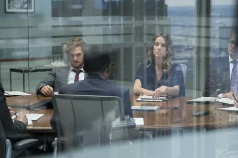 Кадр из фильма Железный кулак