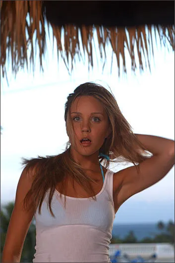 Кадр из фильма Любовь на острове