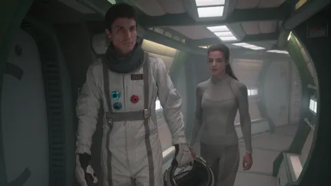 Кадр из фильма Орбита 9