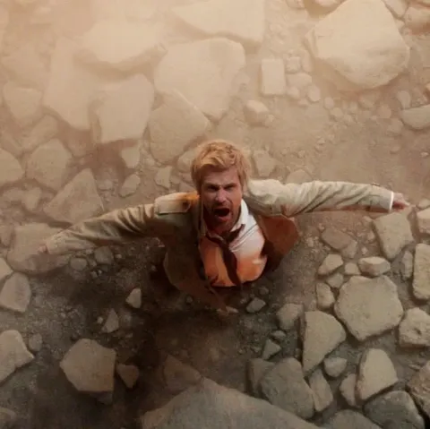 Кадр из фильма Константин