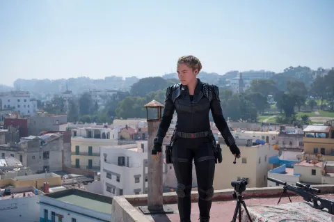 Кадр из фильма Чёрная Вдова