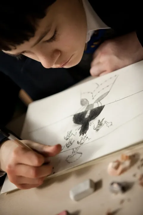 Кадр из фильма Голос монстра