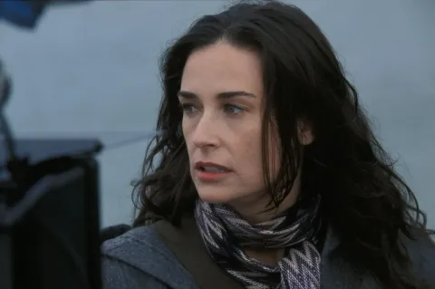 Кадр из фильма Полусвет