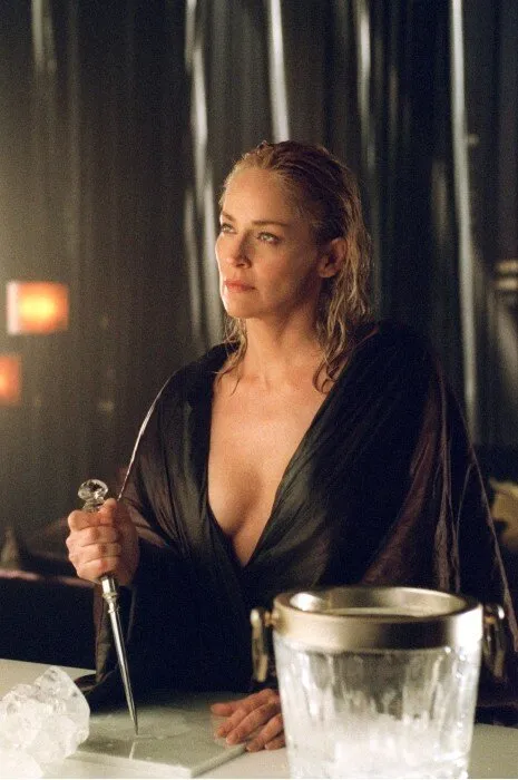 Кадр из фильма Основной инстинкт 2: Жажда риска