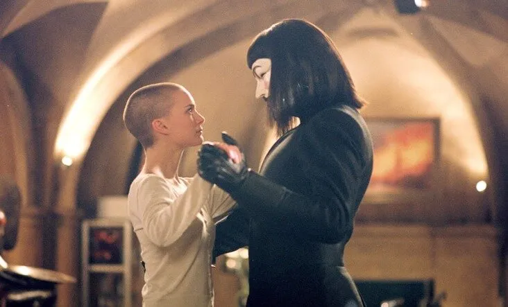 Кадр из фильма «V» значит Вендетта