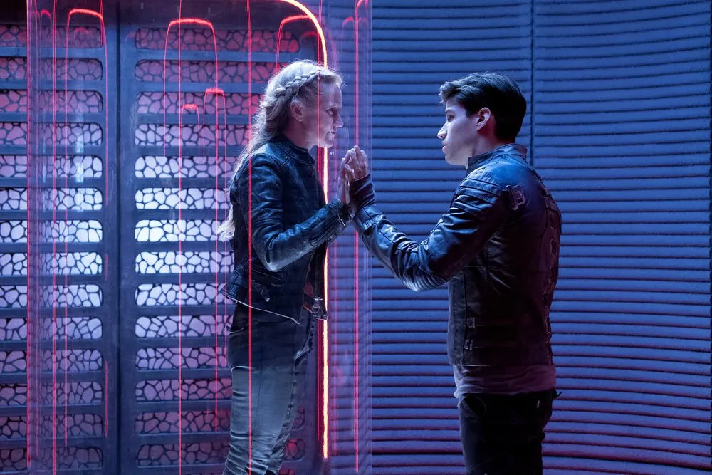 Кадр из фильма Криптон