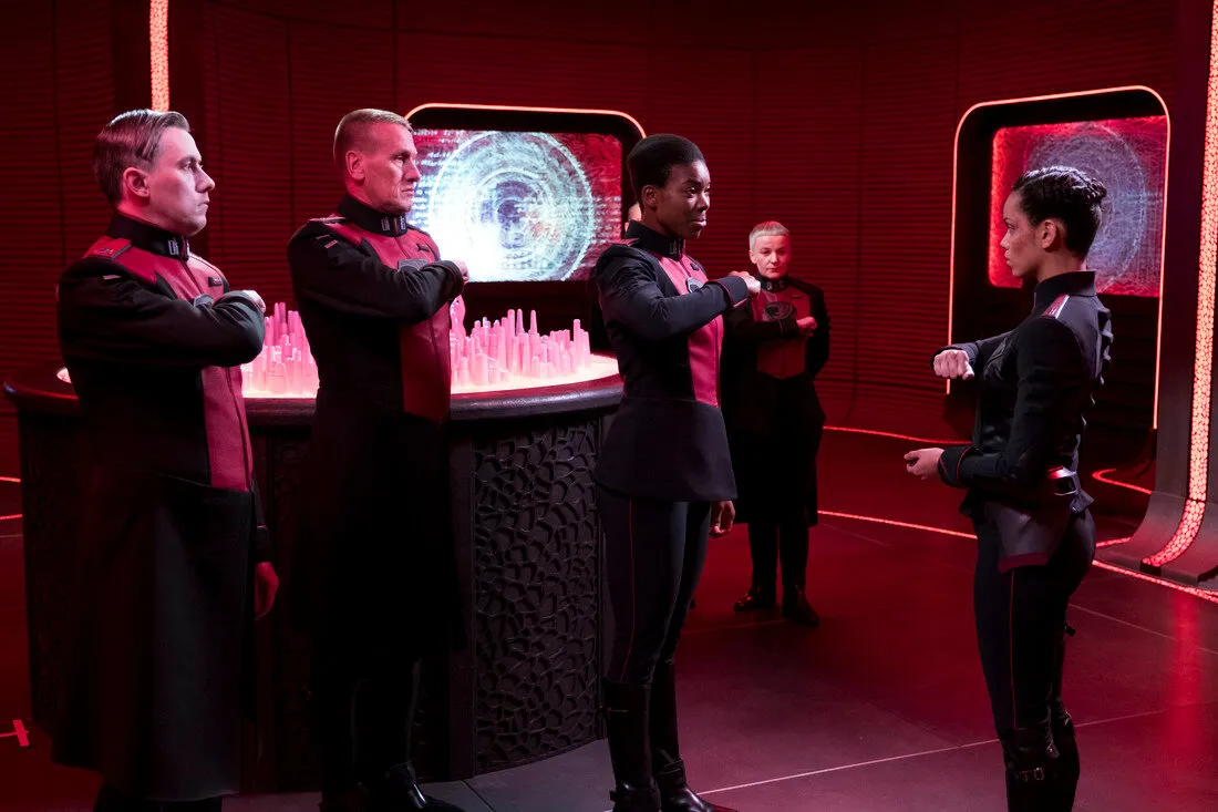 Кадр из фильма Криптон