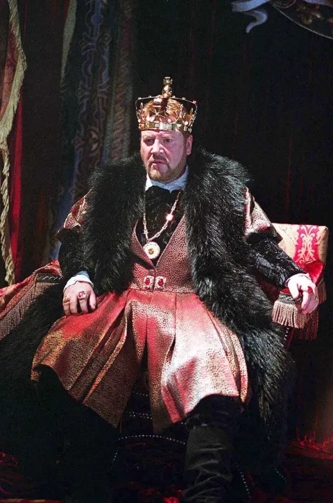 Кадр из фильма Генрих VIII