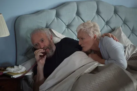 Кадр из фильма Жена