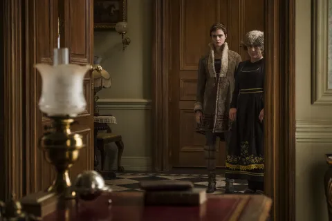 Кадр из фильма Карнивал Роу