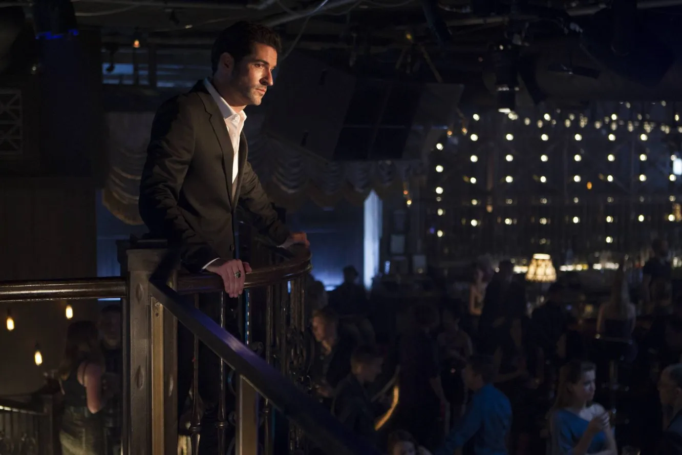 Кадр из фильма Люцифер