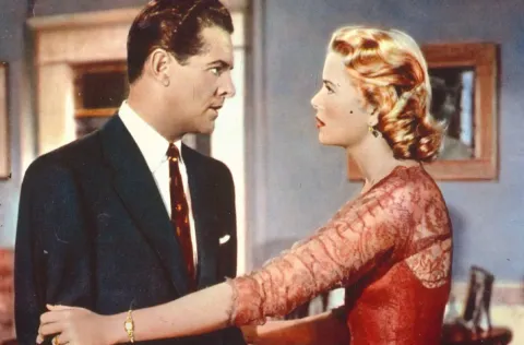 Кадр из фильма В случае убийства набирайте «М»