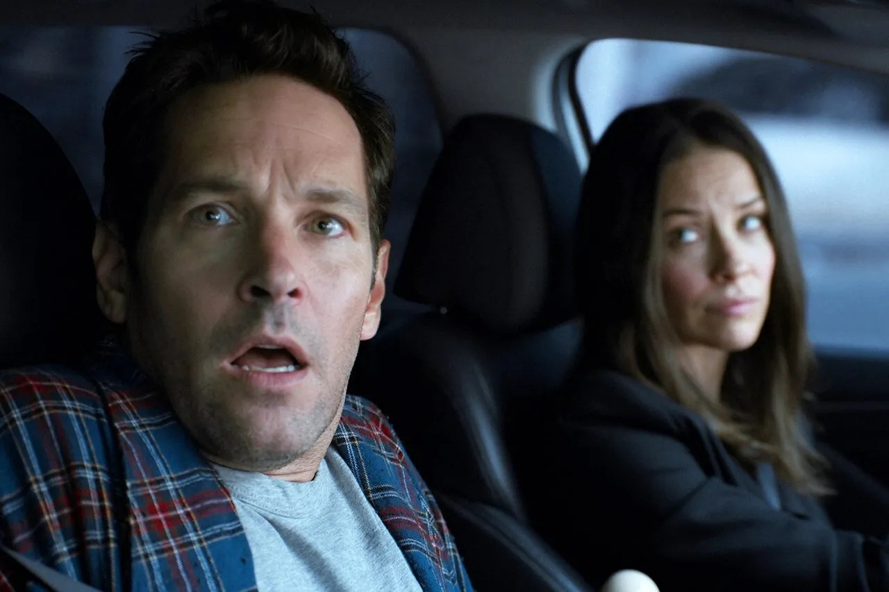 Кадр из фильма Человек-муравей и Оса